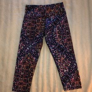 Capri Active Leggings